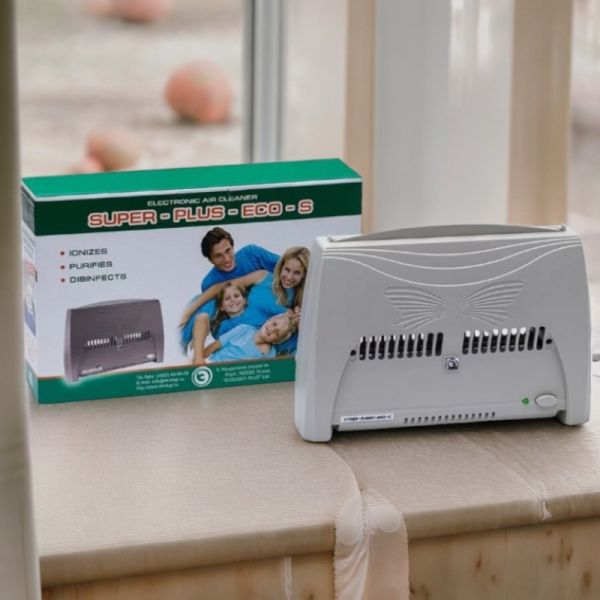 Очиститель воздуха SuperPlus Эко-С / Озонатор, ионизатор для дома